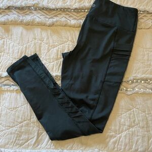 Tangerine Women’s Dark Green Leggings with Pockets